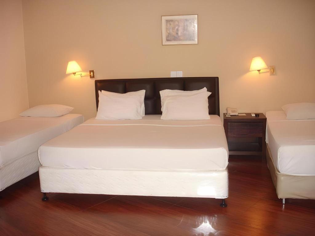 Devon Hotel Kandy Exterior photo