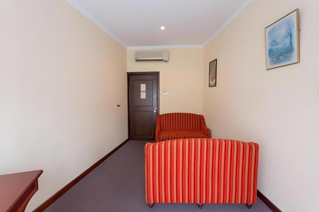 Devon Hotel Kandy Exterior photo